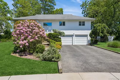 20 Melbourne Lane, Old Bethpage, NY 11804 - Photo 1