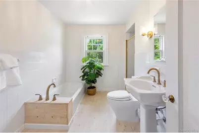 632 Colonial Avenue, Pelham, NY 10803 - Photo 20
