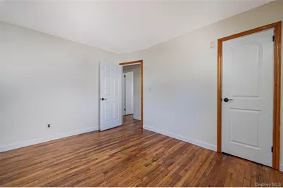 403 Brookside Court, Copiague, NY 11726 - Photo 14