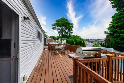 395 Saldane Avenue, North Babylon, NY 11703 - Photo 26