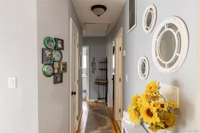 395 Saldane Avenue, North Babylon, NY 11703 - Photo 34