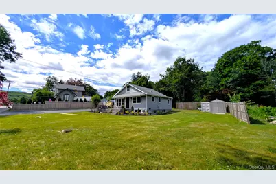 26 Roslyn Road, Carmel, NY 10512 - Photo 2