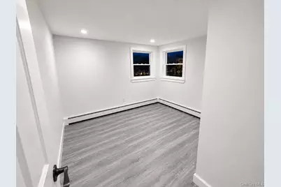 18 Merrick Road, Shirley, NY 11967 - Photo 8