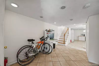 1034 Revere Avenue, Bronx, NY 10465 - Photo 18