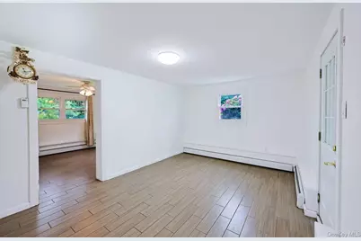 9 Grossman Street, Melville, NY 11747 - Photo 20