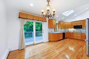 9 Grossman St, Melville, NY 11747 - Photo 16