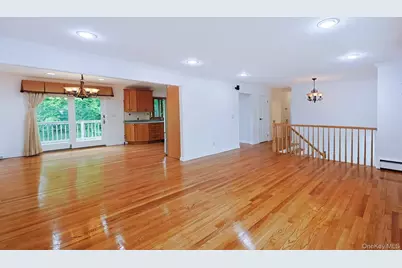 9 Grossman Street, Melville, NY 11747 - Photo 10
