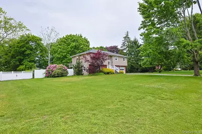 9 Grossman Street, Melville, NY 11747 - Photo 32