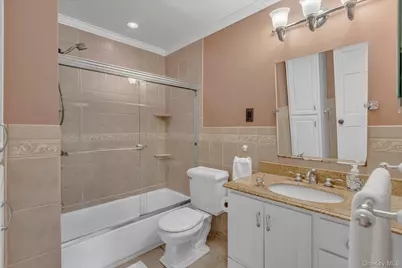 14 Brittany Court, Northport, NY 11768 - Photo 18