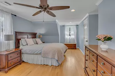 14 Brittany Court, Northport, NY 11768 - Photo 12