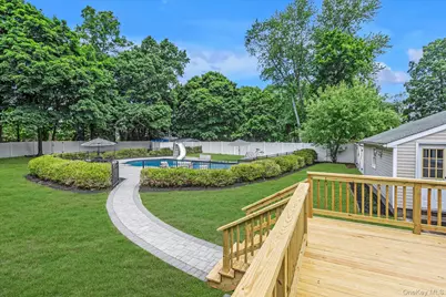 14 Brittany Court, Northport, NY 11768 - Photo 30
