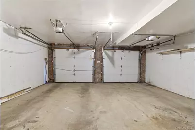 16306 71st Avenue #1323, Fresh Meadows, NY 11365 - Photo 34