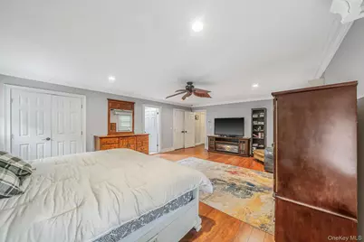 4 Sharon Drive, Coram, NY 11727 - Photo 14