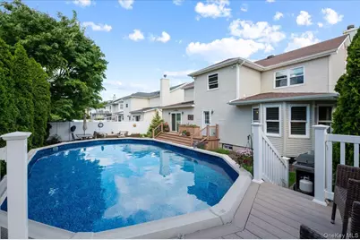 2442 6th Avenue, East Meadow, NY 11554 - Photo 36