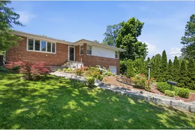 351 Grandview Boulevard, Yonkers, NY 10710 - Photo 22