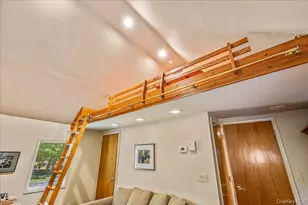 47 Main St, East Setauket, NY 11733 - Photo 16