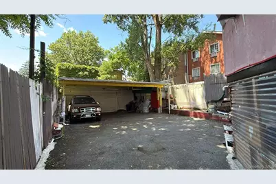 3935 Barnes Avenue, Bronx, NY 10466 - Photo 4