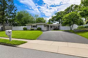 26 Campus Dr, Farmingville, NY 11738 - Photo 2