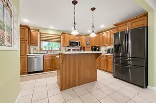 26 Campus Dr, Farmingville, NY 11738 - Photo 4