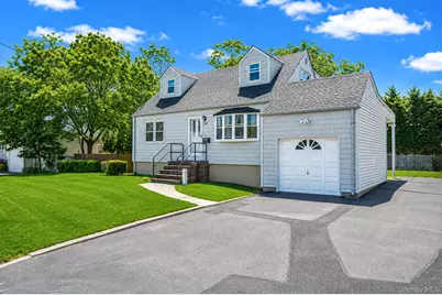 [Address not provided], Lindenhurst, NY 11757 - Photo 4
