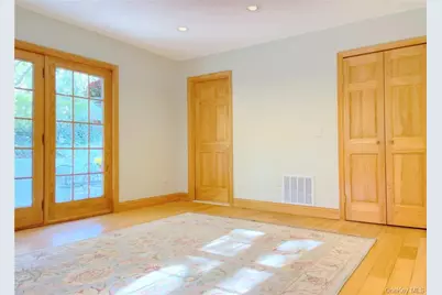 12 Ervilla Drive, Larchmont, NY 10538 - Photo 16