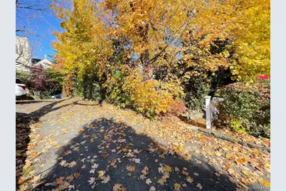 12 Ervilla Drive, Larchmont, NY 10538 - Photo 32