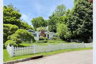 12 Ervilla Drive, Larchmont, NY 10538 - Photo 2