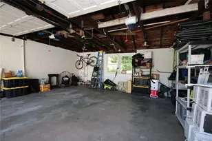 18 Cedar Dr, Huntington, NY 11743 - Photo 28