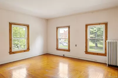 64 W Market Street, Red Hook, NY 12571 - Photo 10