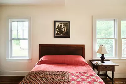 28 S Parsonage Street, Rhinebeck, NY 12572 - Photo 6