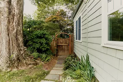 28 S Parsonage Street, Rhinebeck, NY 12572 - Photo 16