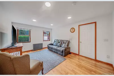 75 Champlin Avenue, Bellport, NY 11713 - Photo 20