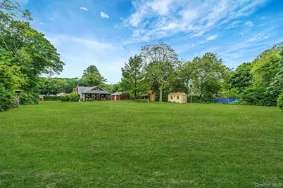 75 Champlin Avenue, Bellport, NY 11713 - Photo 10