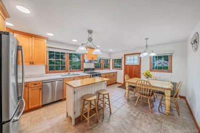 75 Champlin Avenue, Bellport, NY 11713 - Photo 14