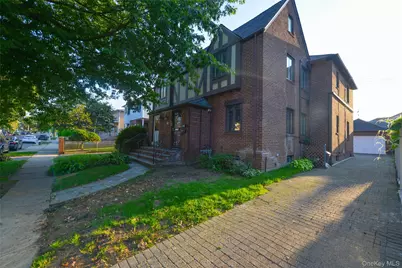 43-34 192 Street #2nd Floor, Flushing, NY 11538 - Photo 6