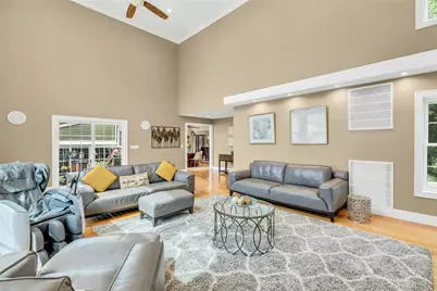 2 Eton Court, Plainview, NY 11803 - Photo 4