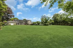 2 Eton Ct, Plainview, NY 11803 - Photo 30