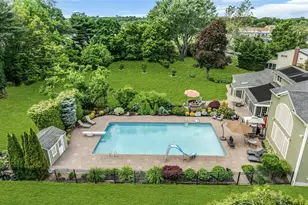 2 Eton Ct, Plainview, NY 11803 - Photo 40