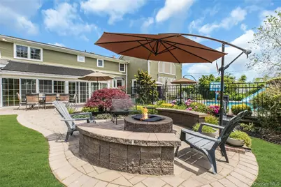 2 Eton Court, Plainview, NY 11803 - Photo 36