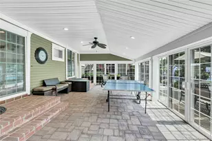 2 Eton Ct, Plainview, NY 11803 - Photo 16