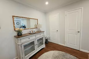 1 Oakridge Pl, Eastchester, NY 10709 - Photo 6