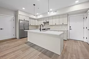 80 Dfivision St, Patchogue, NY 11772 - Photo 4