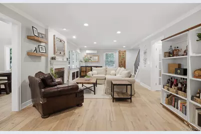 30 Landing Meadow Road, Smithtown, NY 11787 - Photo 8