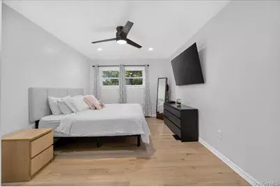 33 Terrace Avenue, Suffern, NY 10901 - Photo 12