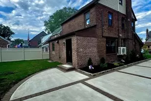 191 Brixton Rd S, Garden City, NY 11530 - Photo 24