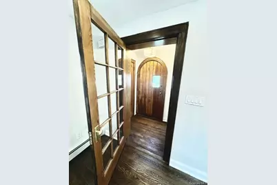 191 Brixton Road S, Garden City, NY 11530 - Photo 8