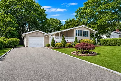 425 Old Country Road, Deer Park, NY 11729 - Photo 1