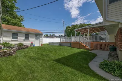 11 Damin Drive, Farmingdale, NY 11735 - Photo 32