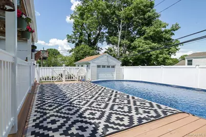 11 Damin Drive, Farmingdale, NY 11735 - Photo 26