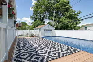 11 Damin Dr, Farmingdale, NY 11735 - Photo 26